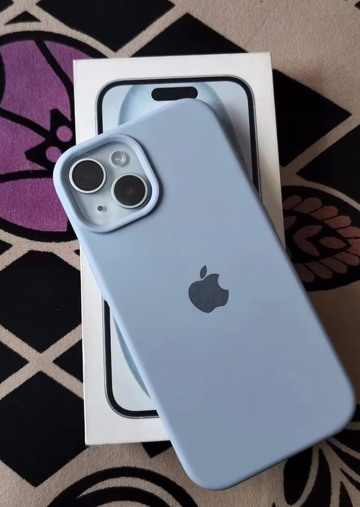 Premium Silicone Case for iPhone 13